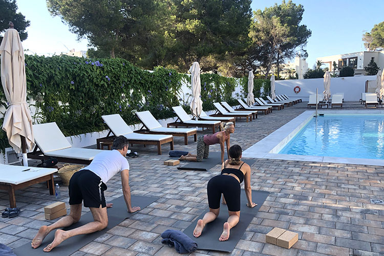 yoga in hotel anfora, ibiza, es canar