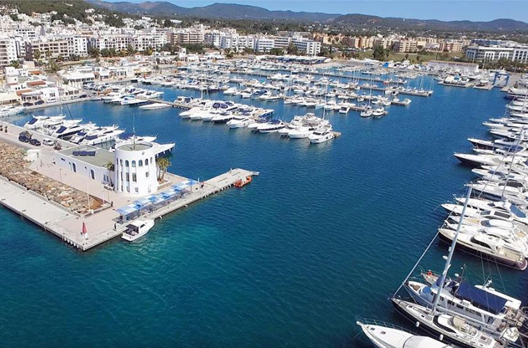 a sailing marina se