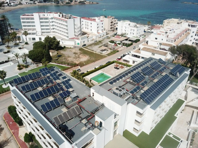 a sustainable hotel solar