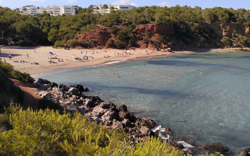 Tres playas en un día: de Es Canar a Cala Llenya